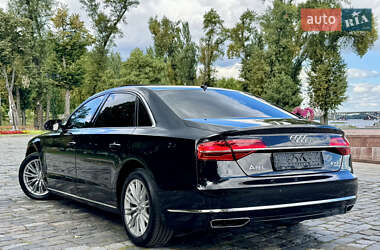 Седан Audi A8 2017 в 