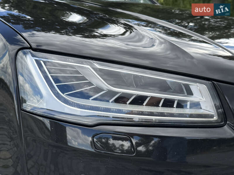 Седан Audi A8 2017 в Киеве