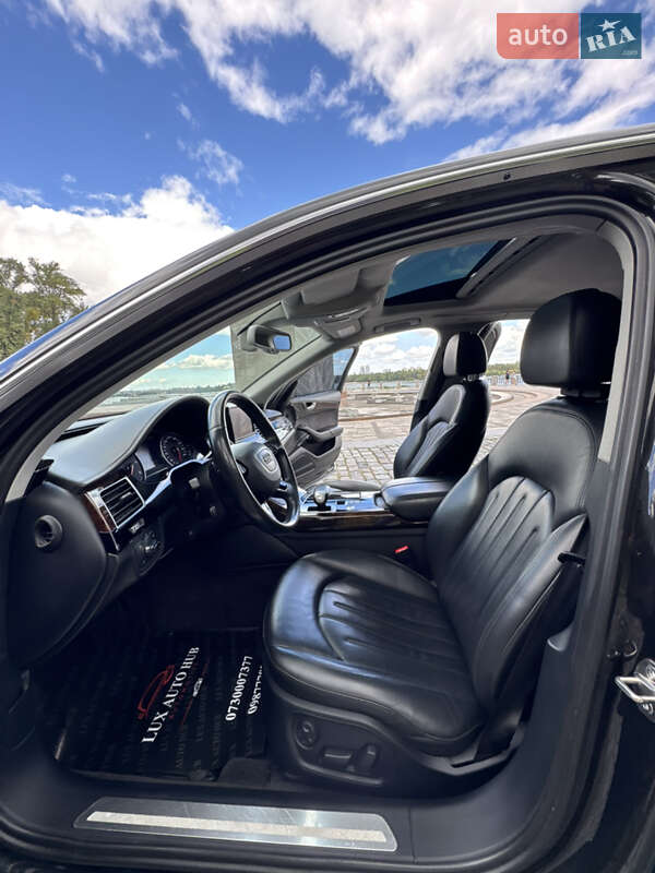 Седан Audi A8 2017 в Киеве