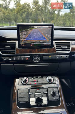 Седан Audi A8 2017 в 