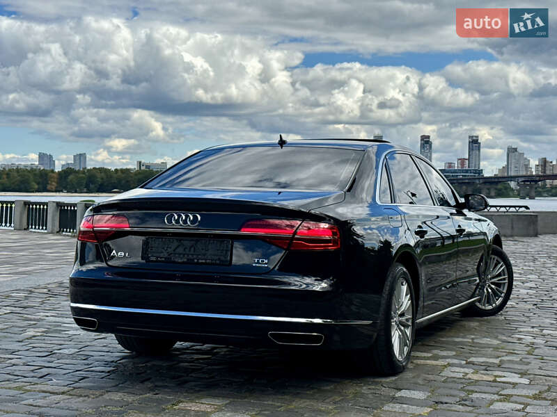 Седан Audi A8 2017 в Киеве