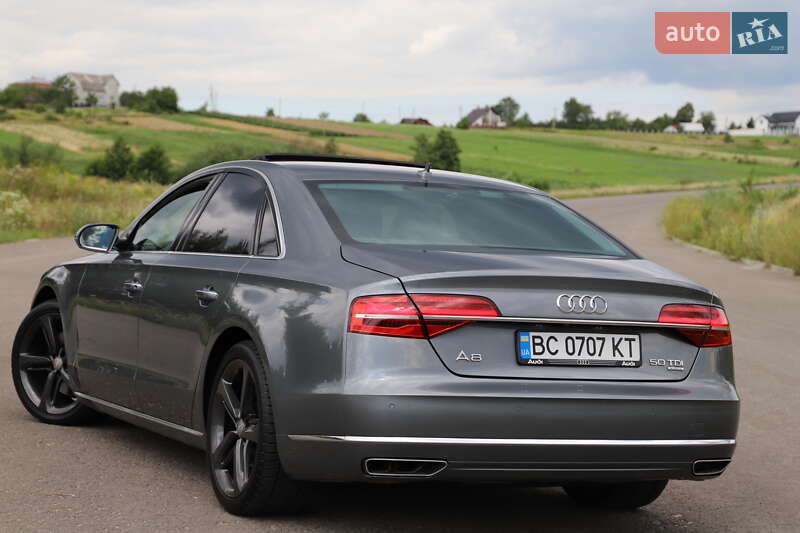 Седан Audi A8 2015 в Дрогобичі