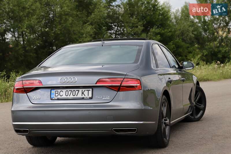 Седан Audi A8 2015 в Дрогобичі