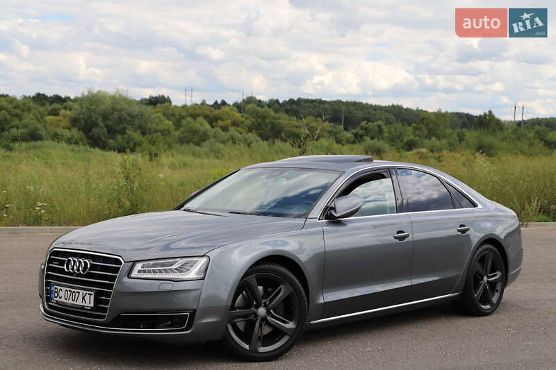 Седан Audi A8 2015 в Дрогобичі