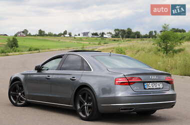 Седан Audi A8 2015 в 