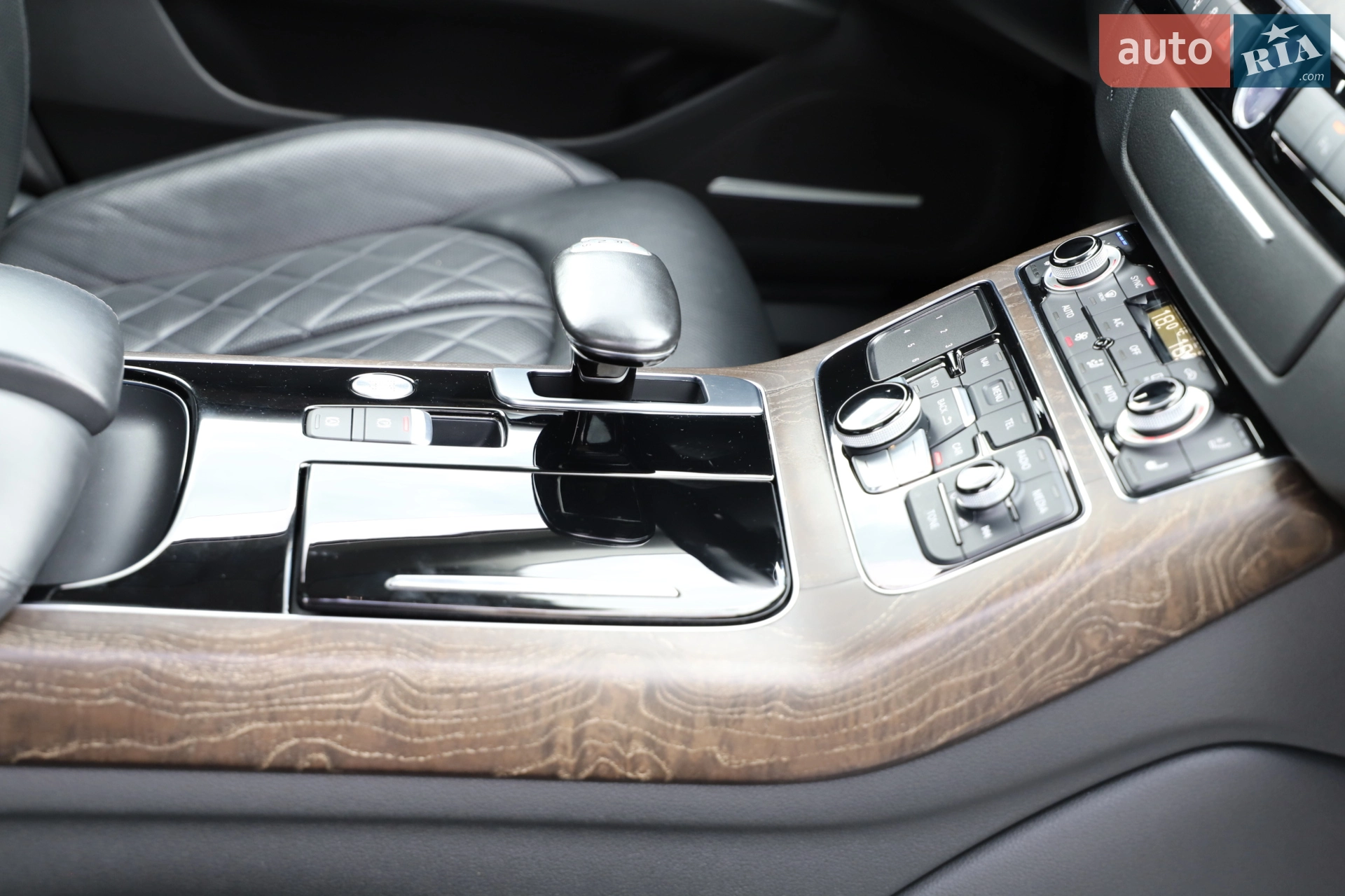 2015 Audi A8 - мініатюра 75