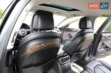 Седан Audi A8 2015 в Дрогобыче