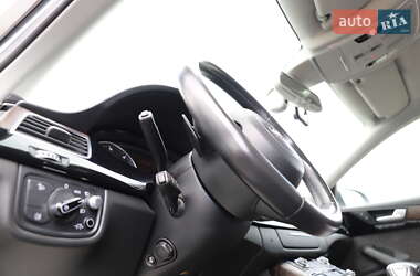 Седан Audi A8 2015 в 