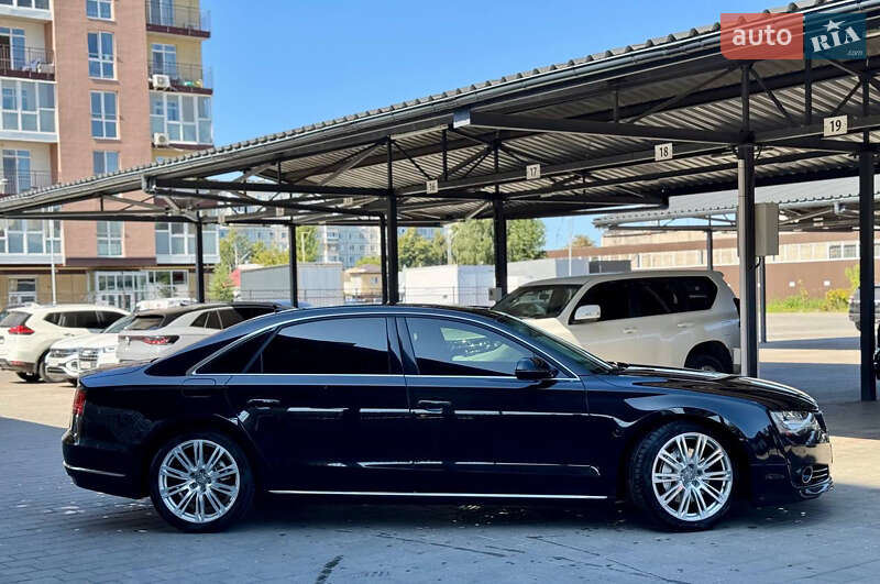 Седан Audi A8 2011 в Житомире