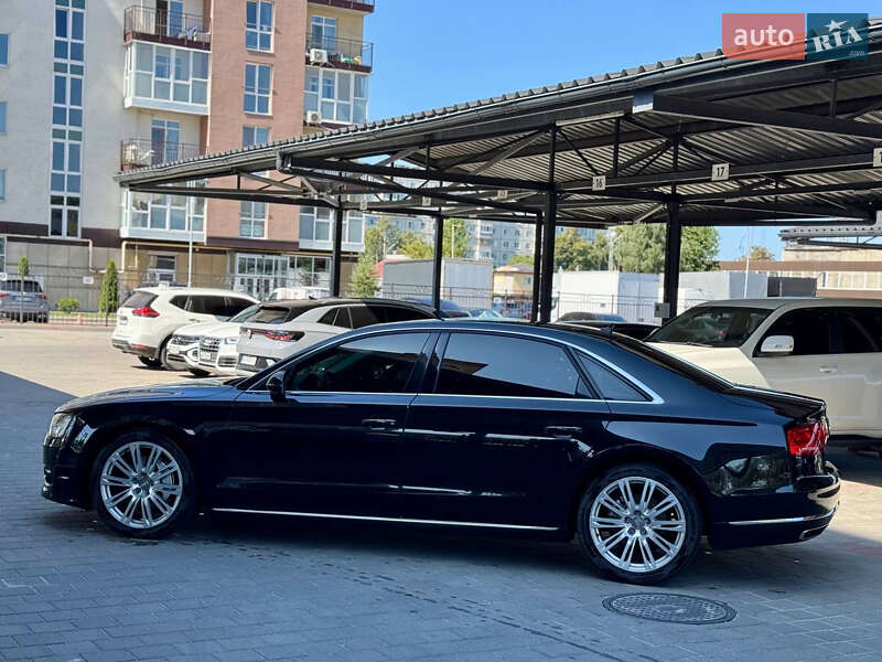 Седан Audi A8 2011 в Житомире