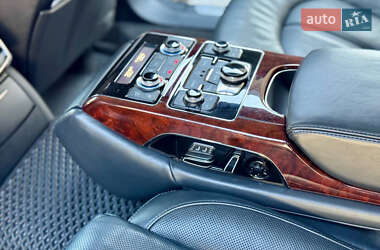 Седан Audi A8 2011 в 