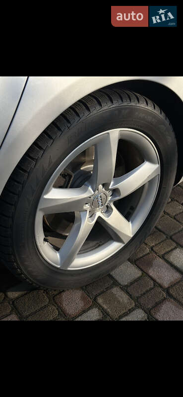 Седан Audi A8 2010 в Лубнах фото 46 Седан Audi A8 2010 в Лубнах