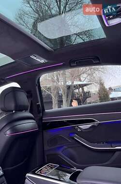 Седан Audi A8 2018 в 