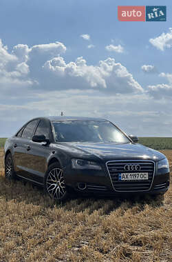 Седан Audi A8 2010 в Зборове