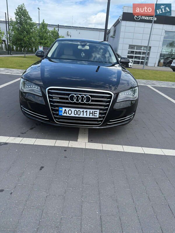 Audi A8 2012