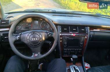 Седан Audi A8 2000 в 