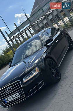 Седан Audi A8 2015 в 