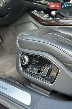 Седан Audi A8 2014 в 