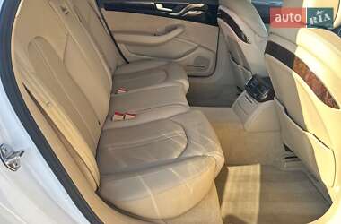 Седан Audi A8 2014 в Ивано-Франковске