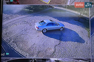 Седан Audi A8 1999 в 