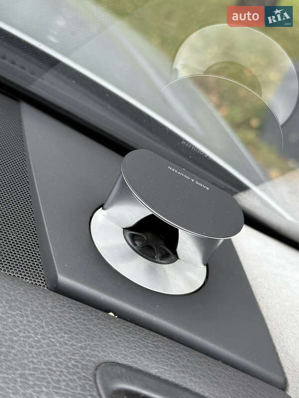 Седан Audi A8 2009 в Звягеле