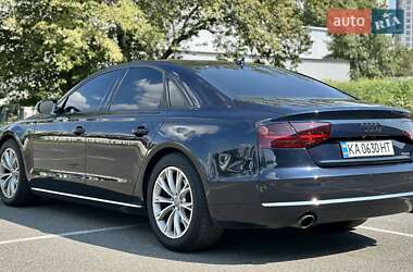 Седан Audi A8 2012 в 