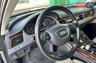Седан Audi A8 2012 в 