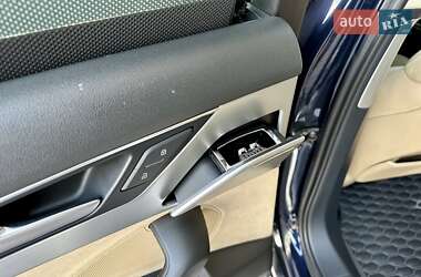 Седан Audi A8 2012 в 