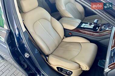 Седан Audi A8 2012 в 