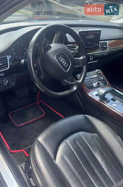 Седан Audi A8 2012 в 