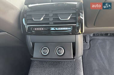 Седан Audi A8 2022 в Киеве