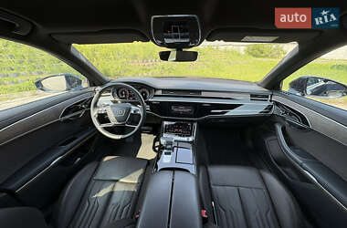 Седан Audi A8 2022 в 