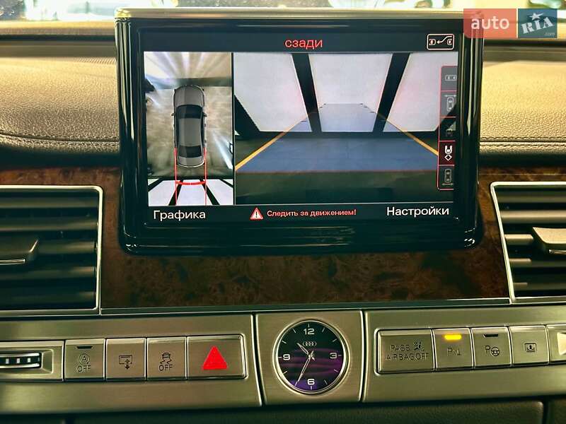 Седан Audi A8 2013 в Львові