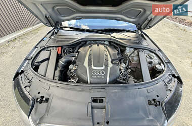 Седан Audi A8 2013 в 
