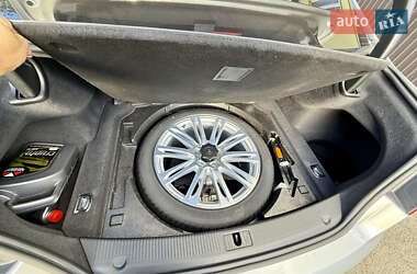 Седан Audi A8 2013 в 
