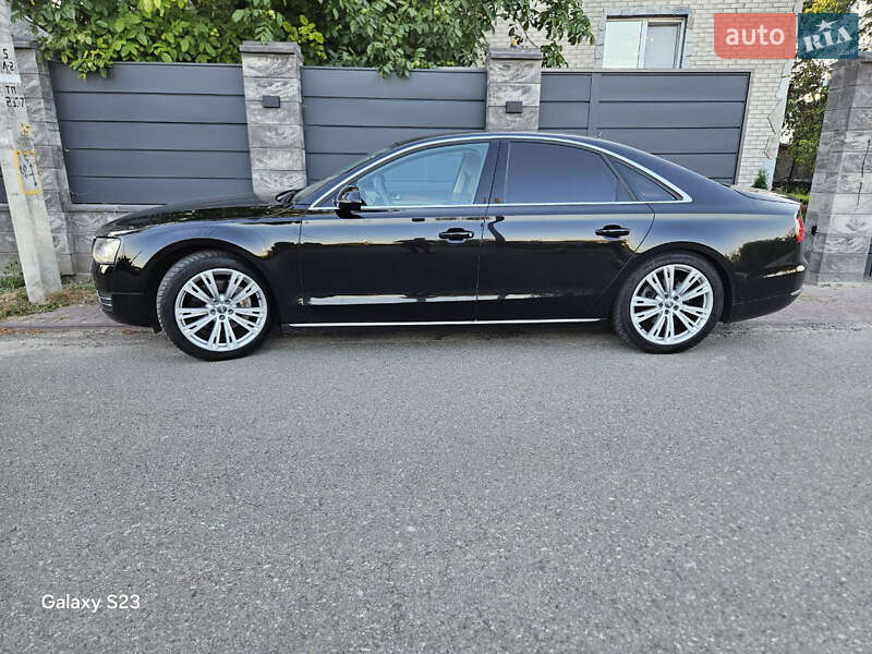 Седан Audi A8 2013 в Борисполе