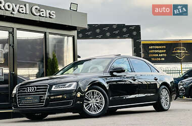 Седан Audi A8 2017 в 