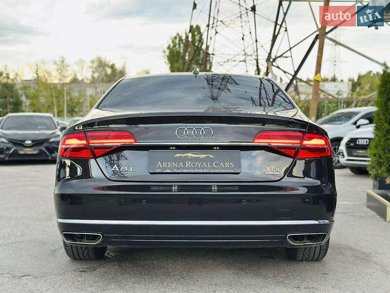 Седан Audi A8 2017 в Харькове