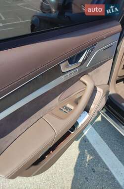 Седан Audi A8 2013 в 