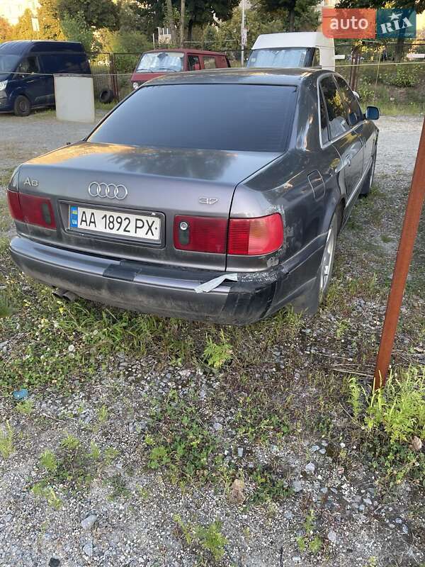 Седан Audi A8 1996 в Киеве