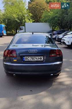 Седан Audi A8 2004 в 