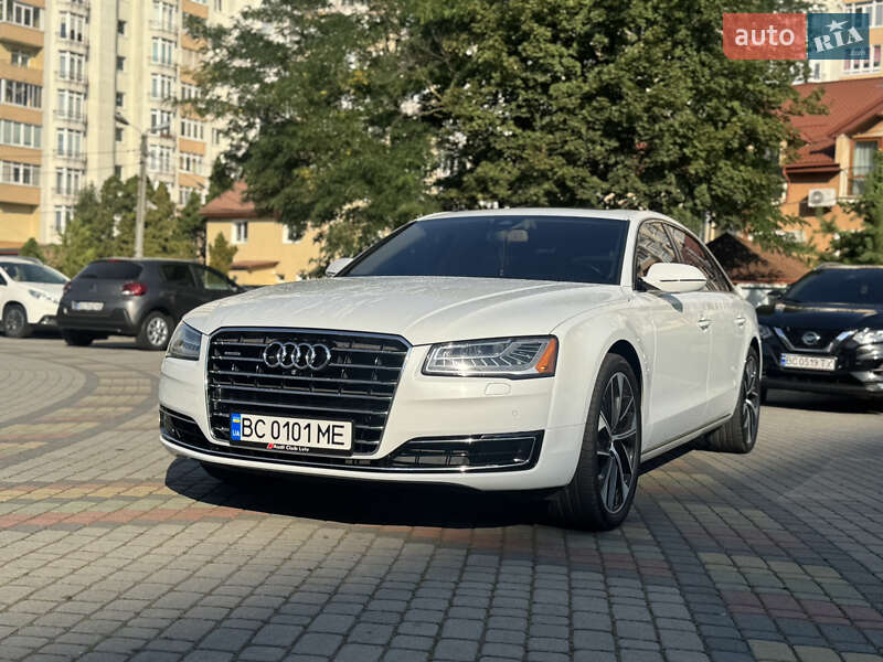 Седан Audi A8 2014 в Львове