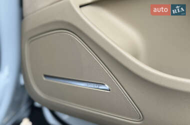 Седан Audi A8 2014 в 
