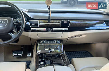 Седан Audi A8 2014 в 