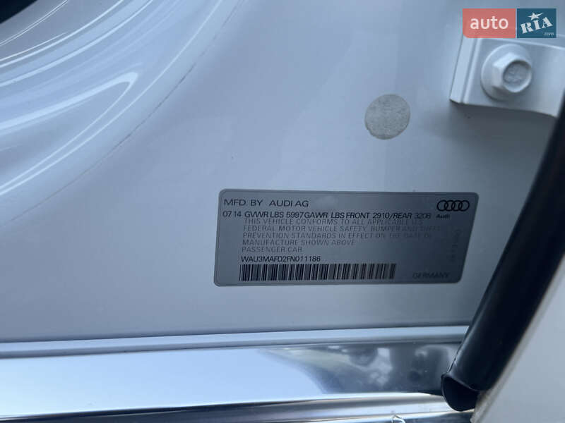 Седан Audi A8 2014 в Львове