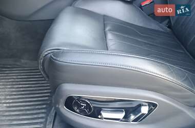 Седан Audi A8 2019 в 