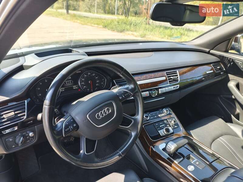 Седан Audi A8 2015 в Смеле фото 10 Седан Audi A8 2015 в Смеле