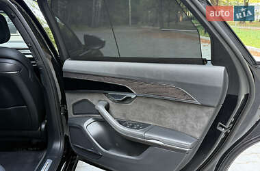 Седан Audi A8 2020 в 