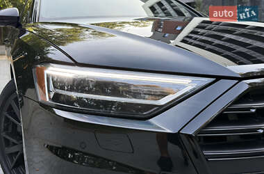 Седан Audi A8 2020 в 