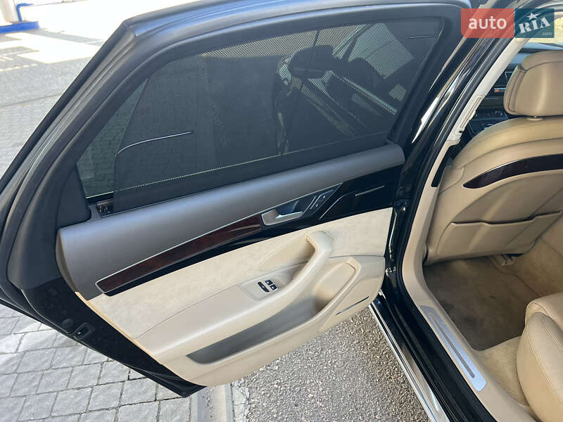 Седан Audi A8 2013 в Запоріжжі
